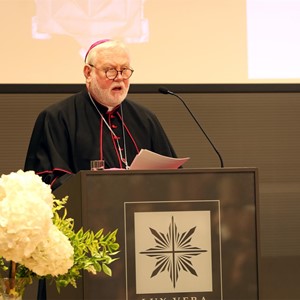 Lectio magistralis „Ljudska osoba: zajedništvo odnosa“ mons. Paula Richarda Gallaghera
